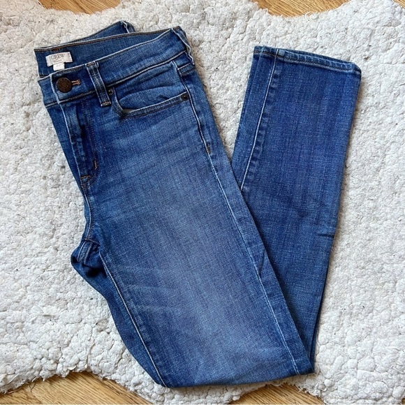 J. Crew Toothpick Skinny Medium Wash Denim Blue Jeans Style #02643 Size 27 - Picture 1 of 12